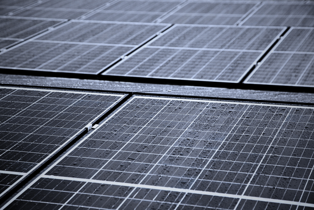 imagine cu panouri solare